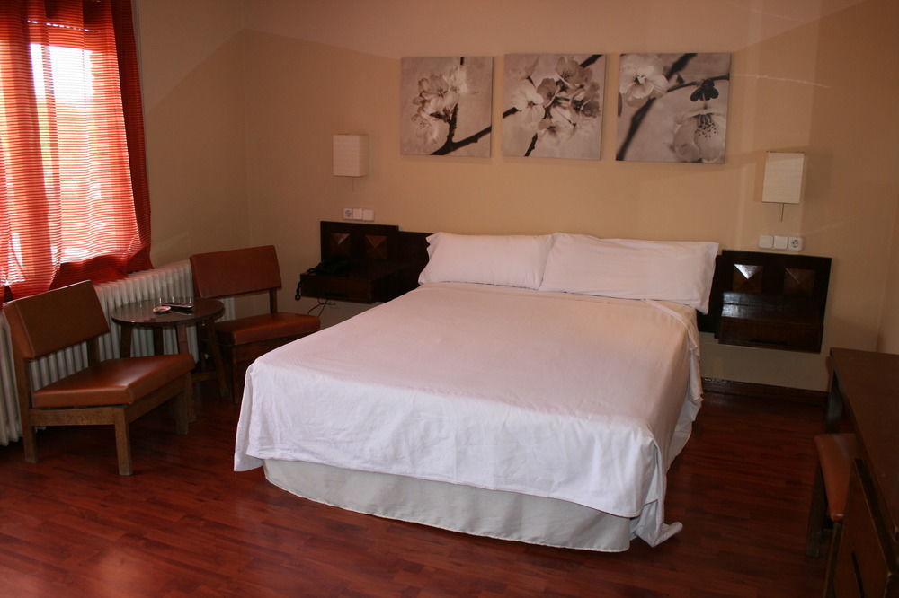 Hotel Los Olivos Getafe Eksteriør billede